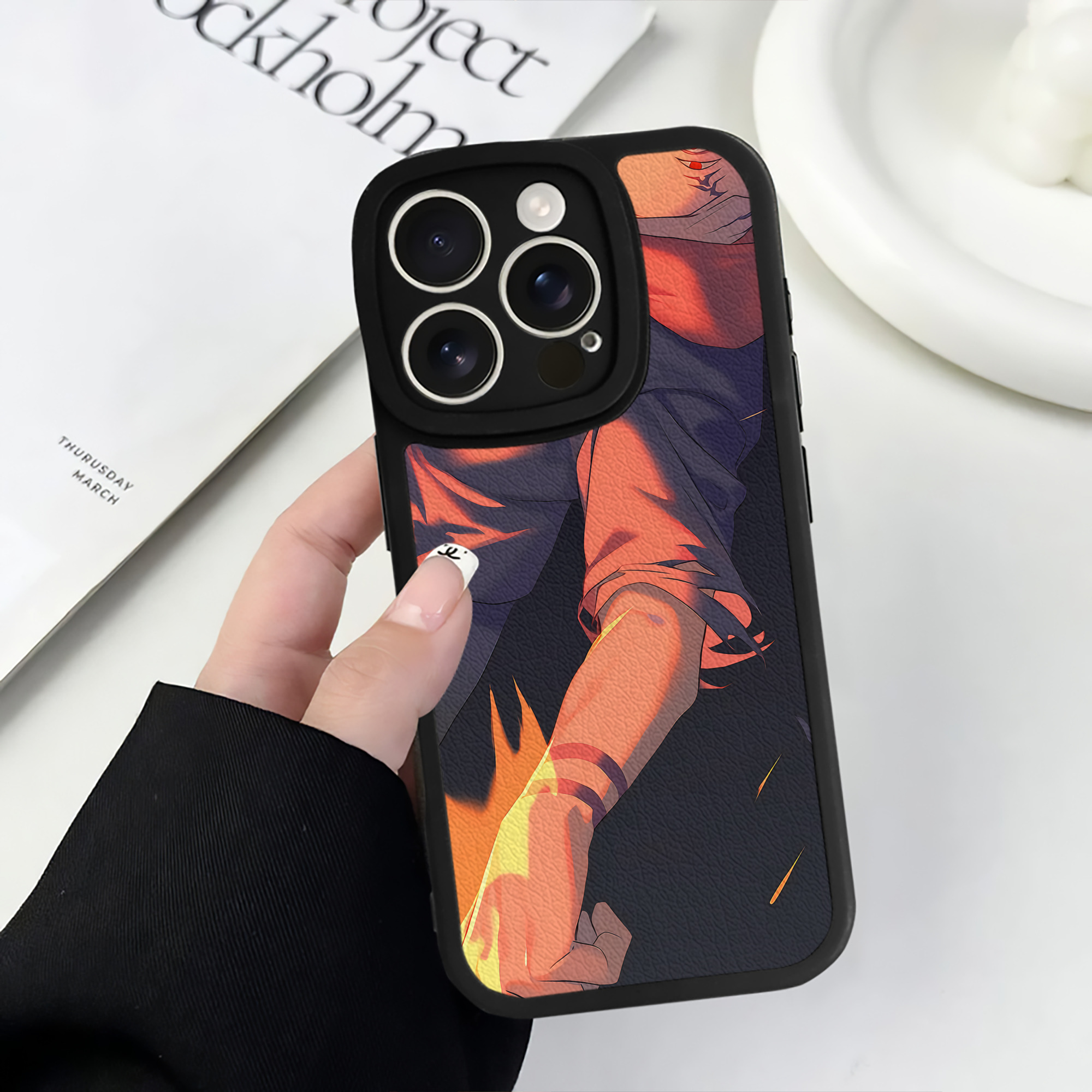 （画像用） 呪術廻戦 Jujutsu Kaisen 【iPhone 16シリーズ対応】シリコンスマホケース（レザー調） 材質：シリコン